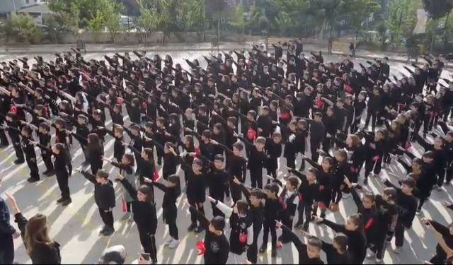 Batman’da 563 öğrenci, ‘Atatürk Çocukları’ şarkısını seslendirdi