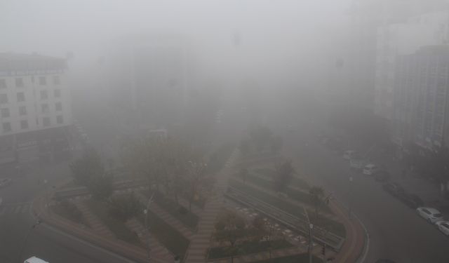 Sisli havalarda acele etmeyin, mesafenizi koruyun