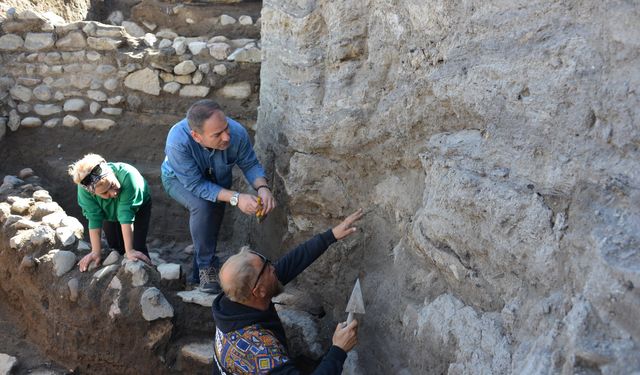 Höyük'te Karaz kültürüne ait hayvansal besin üretim mekanı bulundu