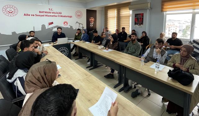 Evlenecek Gençlere “Evlilik Öncesi Eğitim Programı”