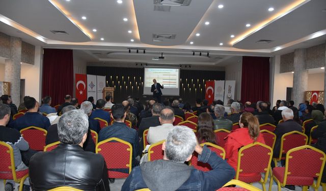 Sosyal Bilgiler Öğretmenlerine LGS Analiz Toplantısı Gerçekleştirildi