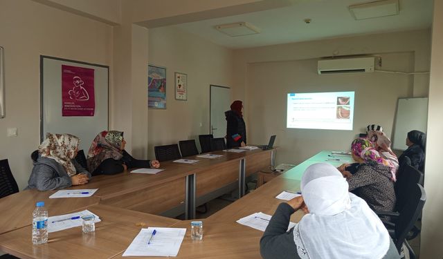 19 Mayıs ADEM’de “Sağlıklı Hayat Akademisi” Eğitimi Düzenlendi