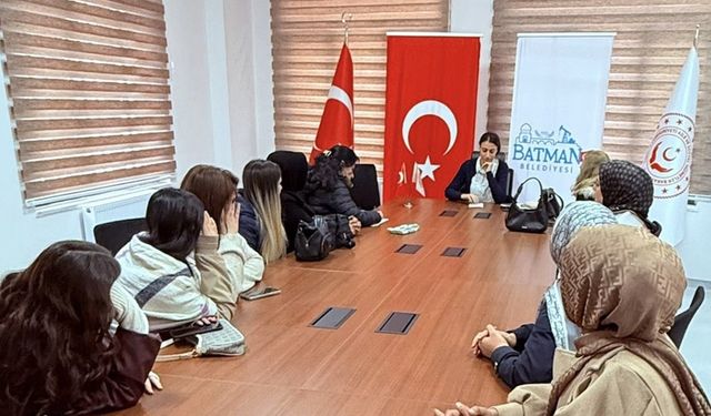 Batman’da “Şiddet ve Şiddet Türleri ile Kades Uygulaması” Bilinçlendirme Sunumu