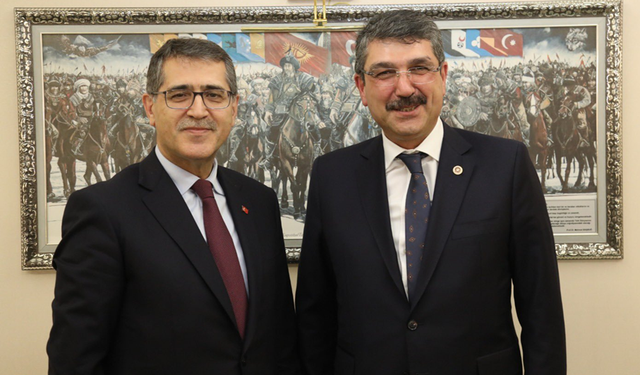 Nasıroğlu, hayati öneme sahip üç proje için Strateji ve Bütçe Başkanı ile görüştü