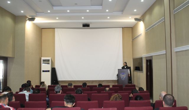 İnsan Ticaretiyle Mücadeleye Yönelik Bilgilendirme Toplantısı