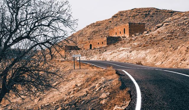 Gercüş’te 24 Kilometrelik Güzergâhta Yol Güvenliğini Güçlendirdi