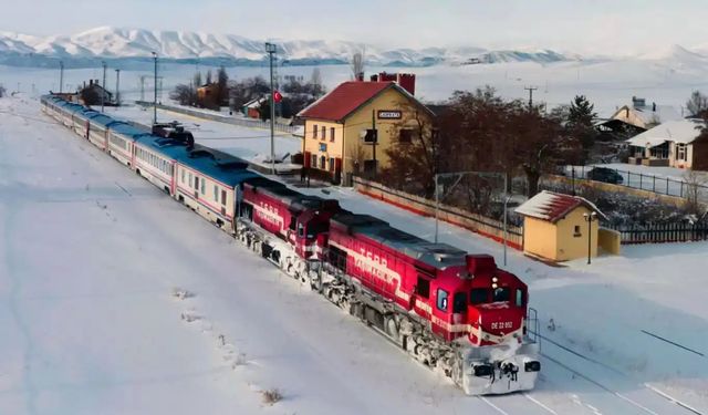 Turistik Doğu Ekspresi yeniden yollarda
