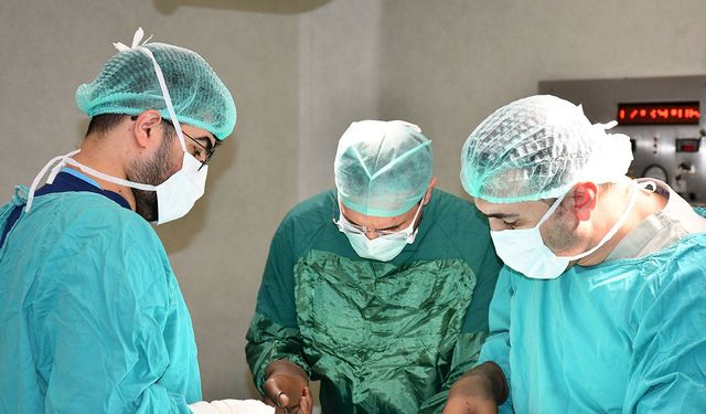 Kalbin içini kaplayan dev kitle başarıyla çıkarıldı