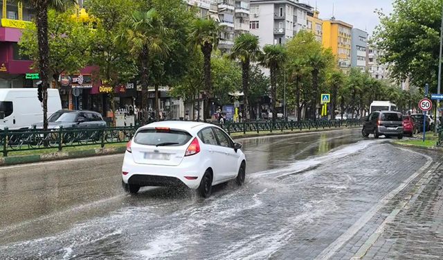 Yağışlı havalar trafikte riskleri artırıyor!