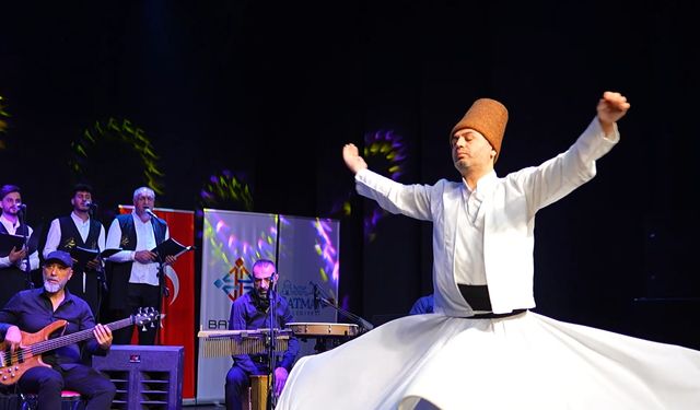 İlahi Korosuna yoğun ilgi