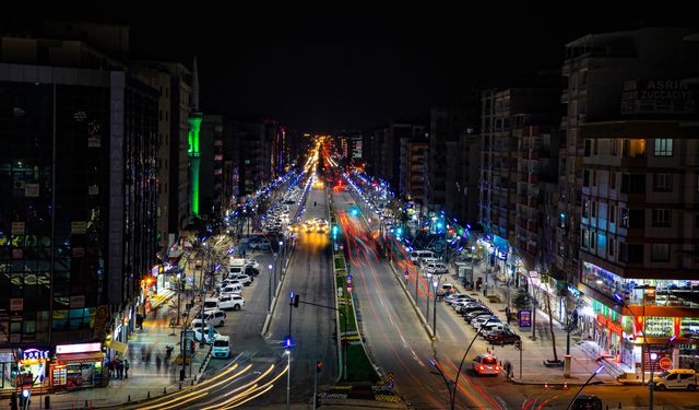 32 NOKTADA 24 KM AYDINLATMA HATTI TAMAMLANDI