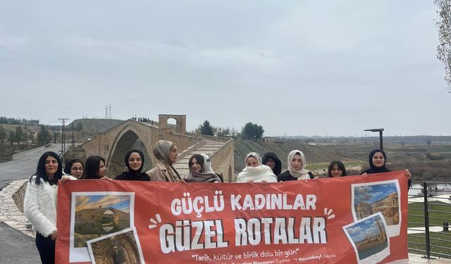 KADINLAR TARİHİ YERLERİ DOLAŞTI