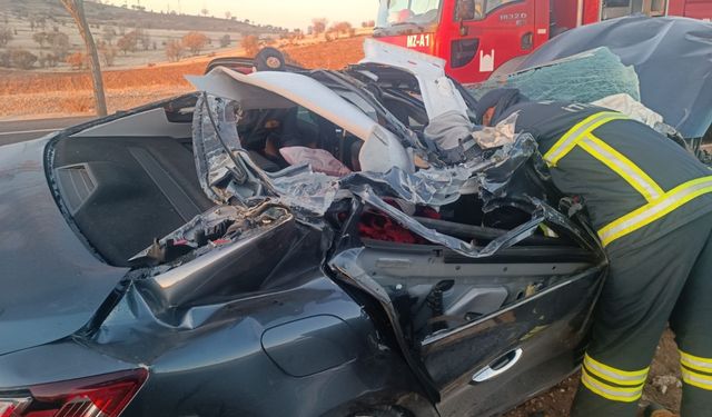 Mardin’de tır ile otomobil çarpıştı: 1 ölü 2 yaralı
