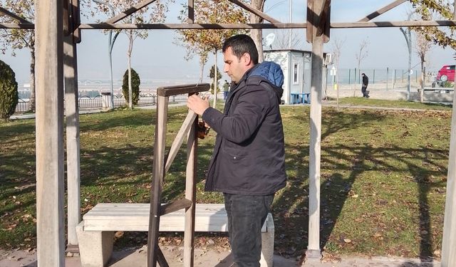 Park Mobilyaları Gözden Geçiriliyor