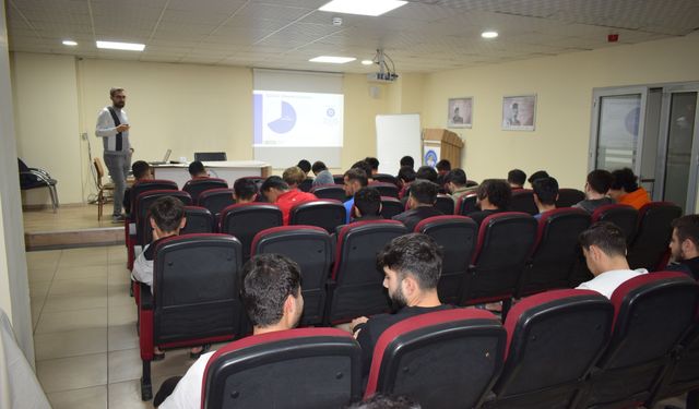 Yurtta Eğitim Ve Film Analiziyle Farkındalık