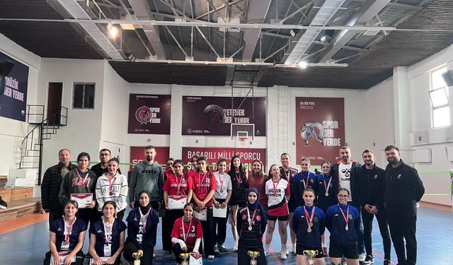 Batman’da Badmintonun Zirvesi Yahya Kemal Beyatlı’dan