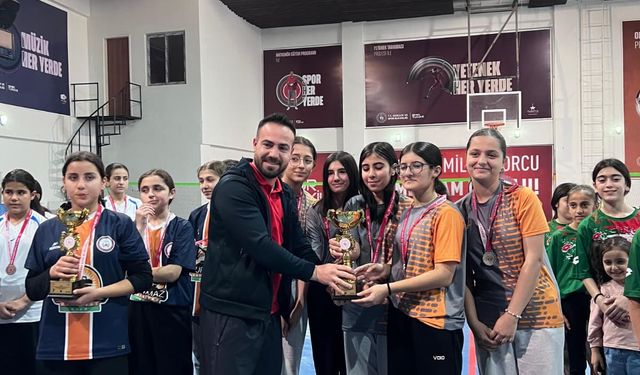 Filede Zirve Şehit Öğretmenler’in