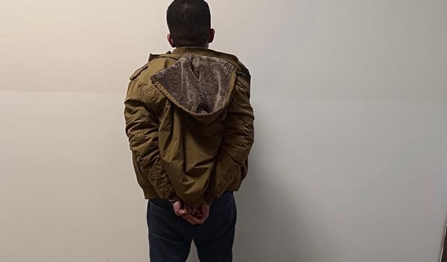 Hırsızlık suçundan aranan şahıs yakalandı