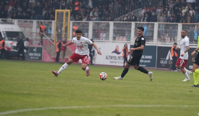 Furkan Rüzgâr sahada fırtına gibi esti