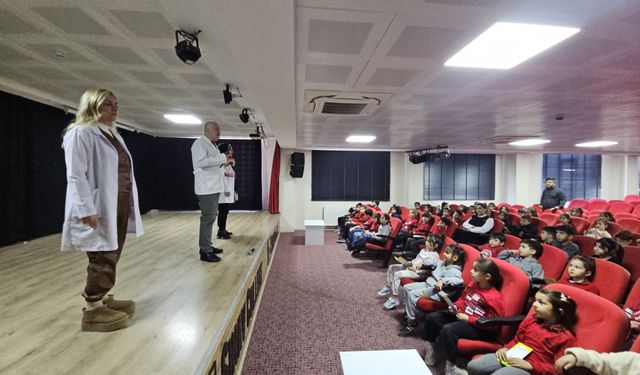 Minik Sınıf Öğrencilerine Ağız ve Diş Sağlığı Tarama ve Eğitimi