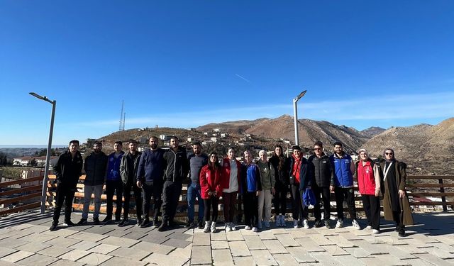 Gençler Kozluk’ta Tarih ve Doğayla Buluştu