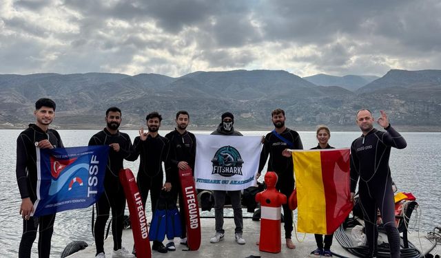 Gençlikten Gümüş Cankurtaran Kursu