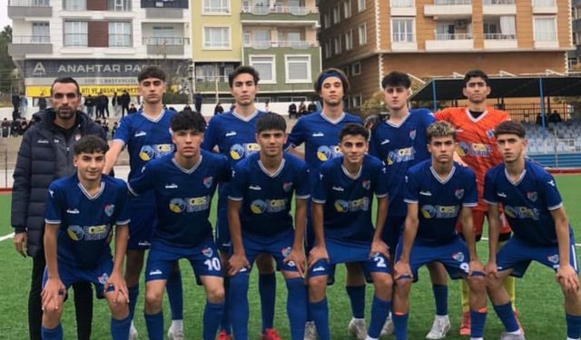 ÖZEL İDARE U16 ÜSTÜN OYNADI, YETMEDİ: 1-1