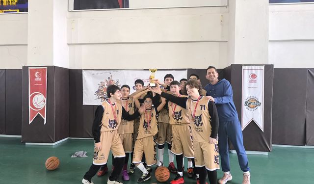 Basketbol İl Şampiyonu Borsa İstanbul Belde Ortaokulu