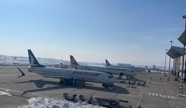 Havalimanı Aralık Ayında 62 Bin 812 Yolcuya Hizmet Verdi