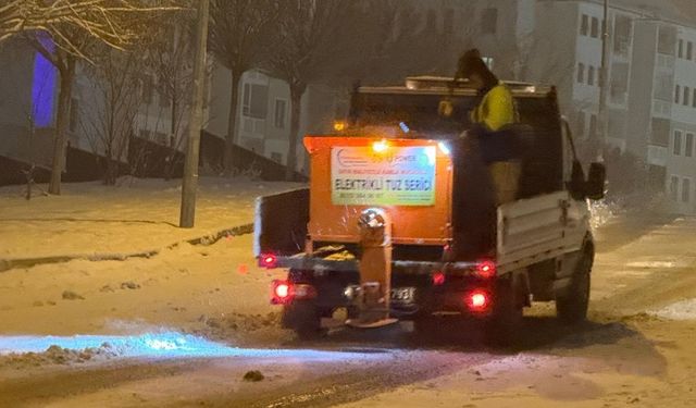 Karla Mücadele Çalışmaları Geceden Bu Yana Devam Ediyor