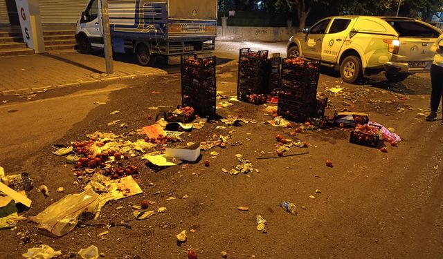 Pazar Sonrası Seferberlik: Tonlarca Atık Temizleniyor