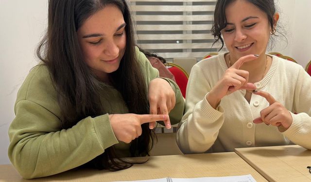 Süveybe Ana Yurdu’nda İşaret Dili Seferberliği