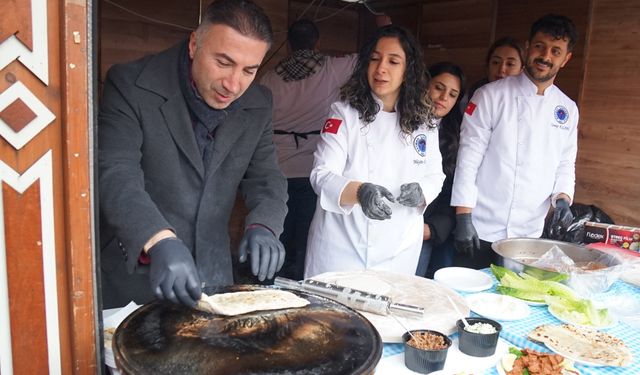 Üniversite şambörek standı açtı