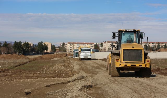 Villa Kent Yoluna Neşter: 6 Metrelik Yol 25 Metreye Çıkıyor