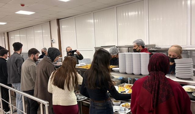 800 Öğrenciye Her Gün Ücretsiz İftar Müjdesi