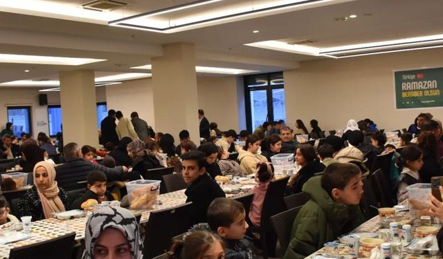 Aynı Sofrada Buluşup Maneviyatı Paylaştılar