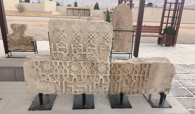 Hasankeyf Müzesi Bahçesi Açık Hava Sergisine Dönüştü