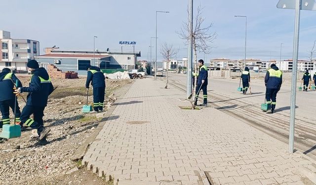 Hilal Mahallesi “Mahallemiz Tertemiz” kampanyası ile Pırıl Pırıl