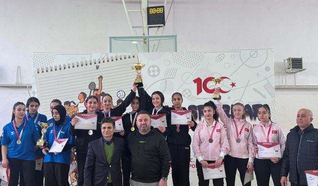 Masa Tenisinde Bölge Şampiyonu Oldular