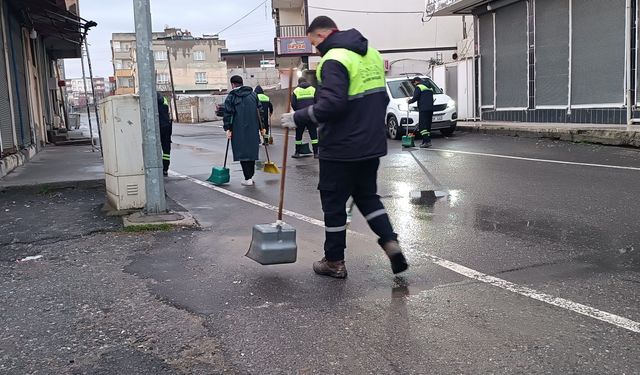 Temizlik Çalışmaları Kentin Farklı Lokasyonlarında Sürüyor