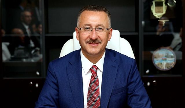 Adapazarı Belediye Başkanı Mutlu Işıksu Kimdir? Partisinden Neden İstifa Etti? SON DAKİKA!