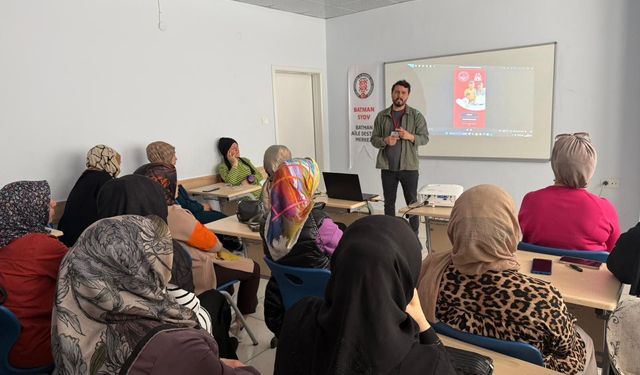 Aile Eğitimi Programı ile Bilinçli Ebeveynlik Adımı