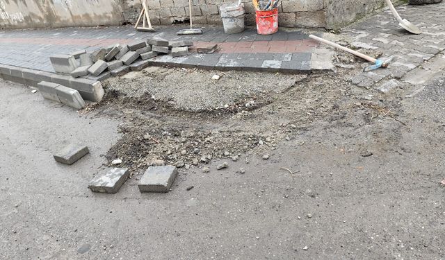 FEN İŞLERİ MÜDÜRLÜĞÜ SAHADA DUR DURAK BİLMİYOR