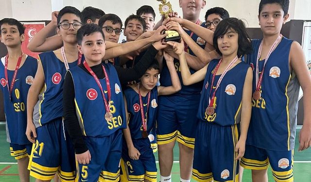 Gültepe Ortaokulu Potanın Efendisi Oldu