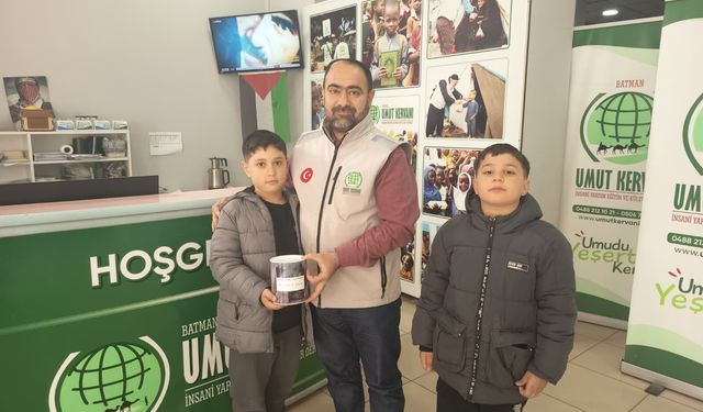 Kumbaralarını Boşalttılar, Yürekleri Doldurdular