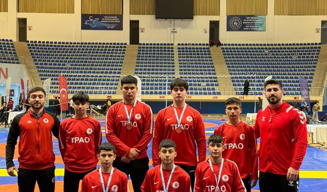 Minderin Aslanları Van’da Destan Yazdı! Petrolspor’dan 5 Madalyalık Büyük Zafer