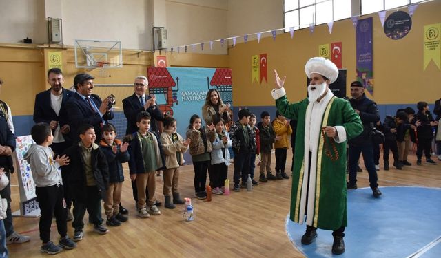 Yunus Emre’de Ramazan Coşkusu Salona Sığmadı