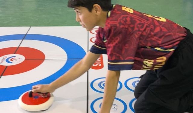 Balpınar Ortaokulu’ndan Floor Curling’de Büyük Başarı