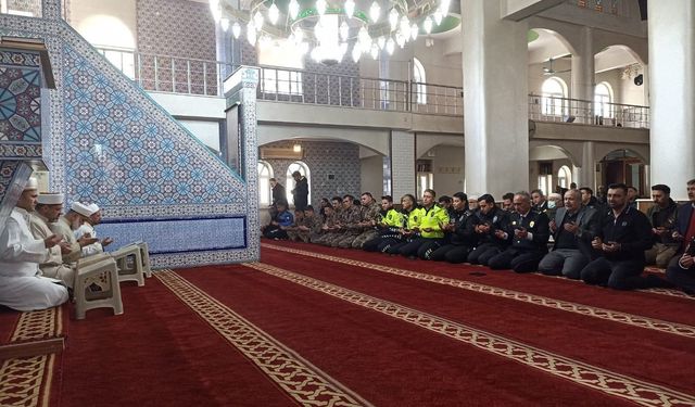 Batman'da Emniyet Teşkilatı 181. Yılında Şehitlerini Dualarla Andı!