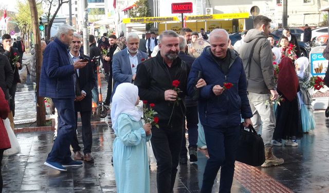 Batman’da Güllerle Davet: Mevlid-i Nebi Etkinliği Öncesi Duygusal Çağrı